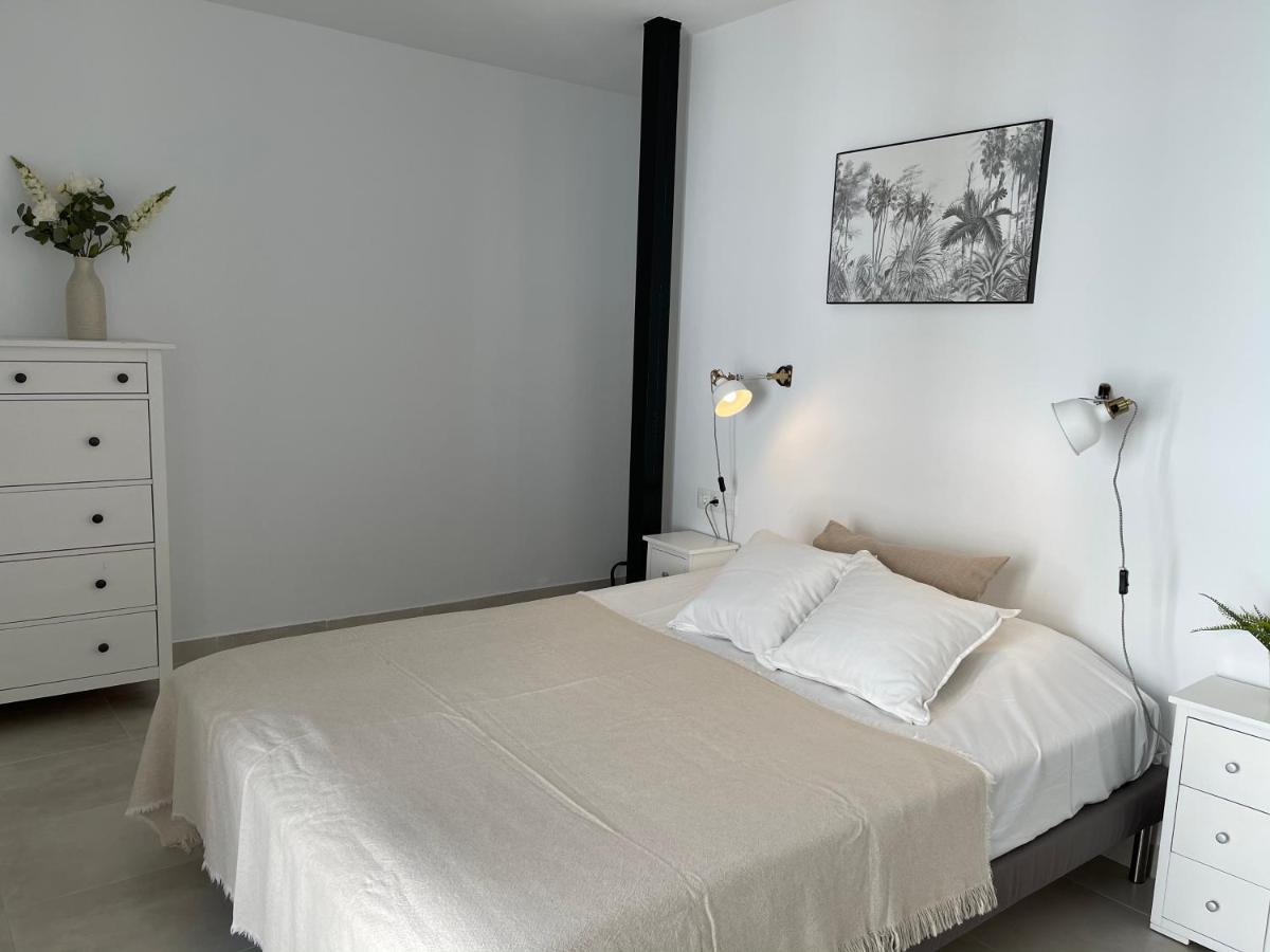 New Townhouse In The Heart Of Nerja With Jacuzzi Villa Eksteriør billede