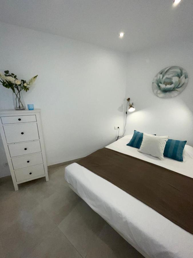 New Townhouse In The Heart Of Nerja With Jacuzzi Villa Eksteriør billede