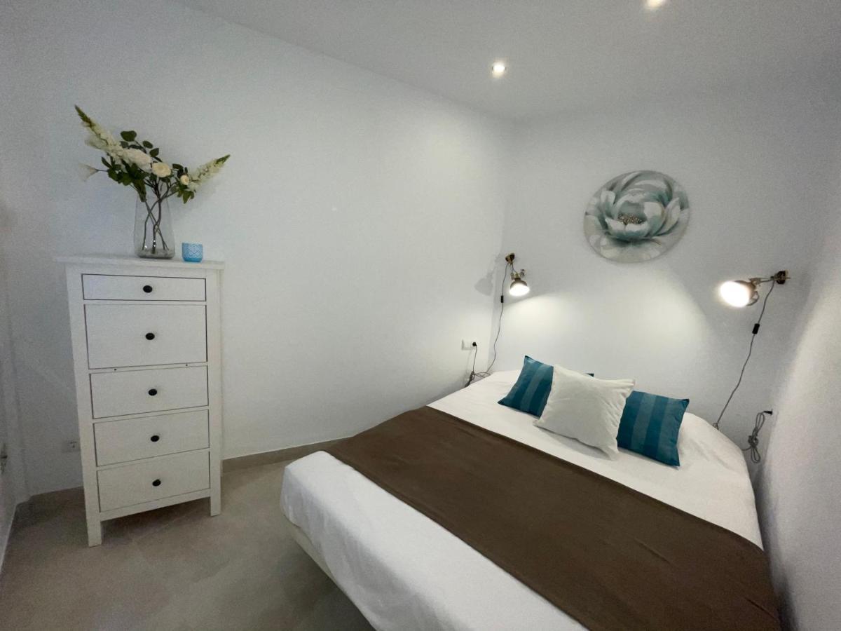 New Townhouse In The Heart Of Nerja With Jacuzzi Villa Eksteriør billede