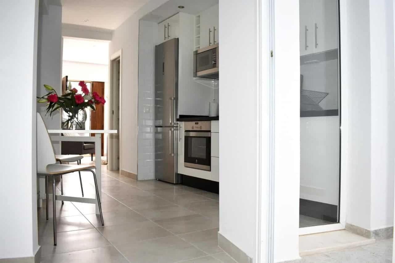 New Townhouse In The Heart Of Nerja With Jacuzzi Villa Eksteriør billede