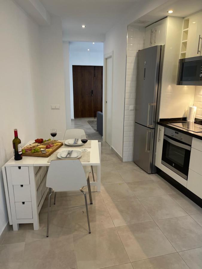 New Townhouse In The Heart Of Nerja With Jacuzzi Villa Eksteriør billede