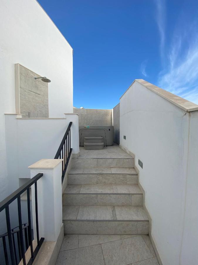 New Townhouse In The Heart Of Nerja With Jacuzzi Villa Eksteriør billede